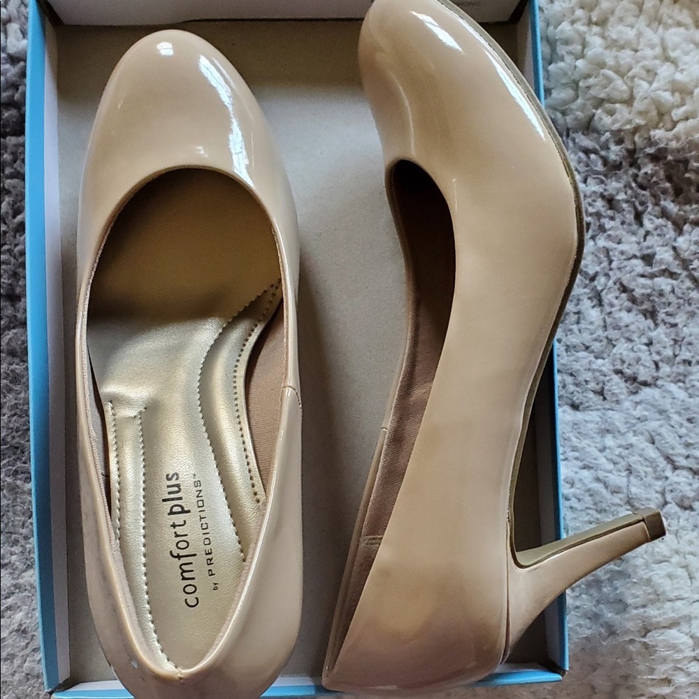 Tan heels